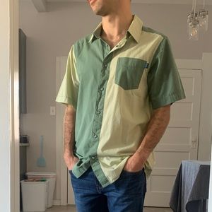 Men’s Small Kavu Color-blocked Buttondown